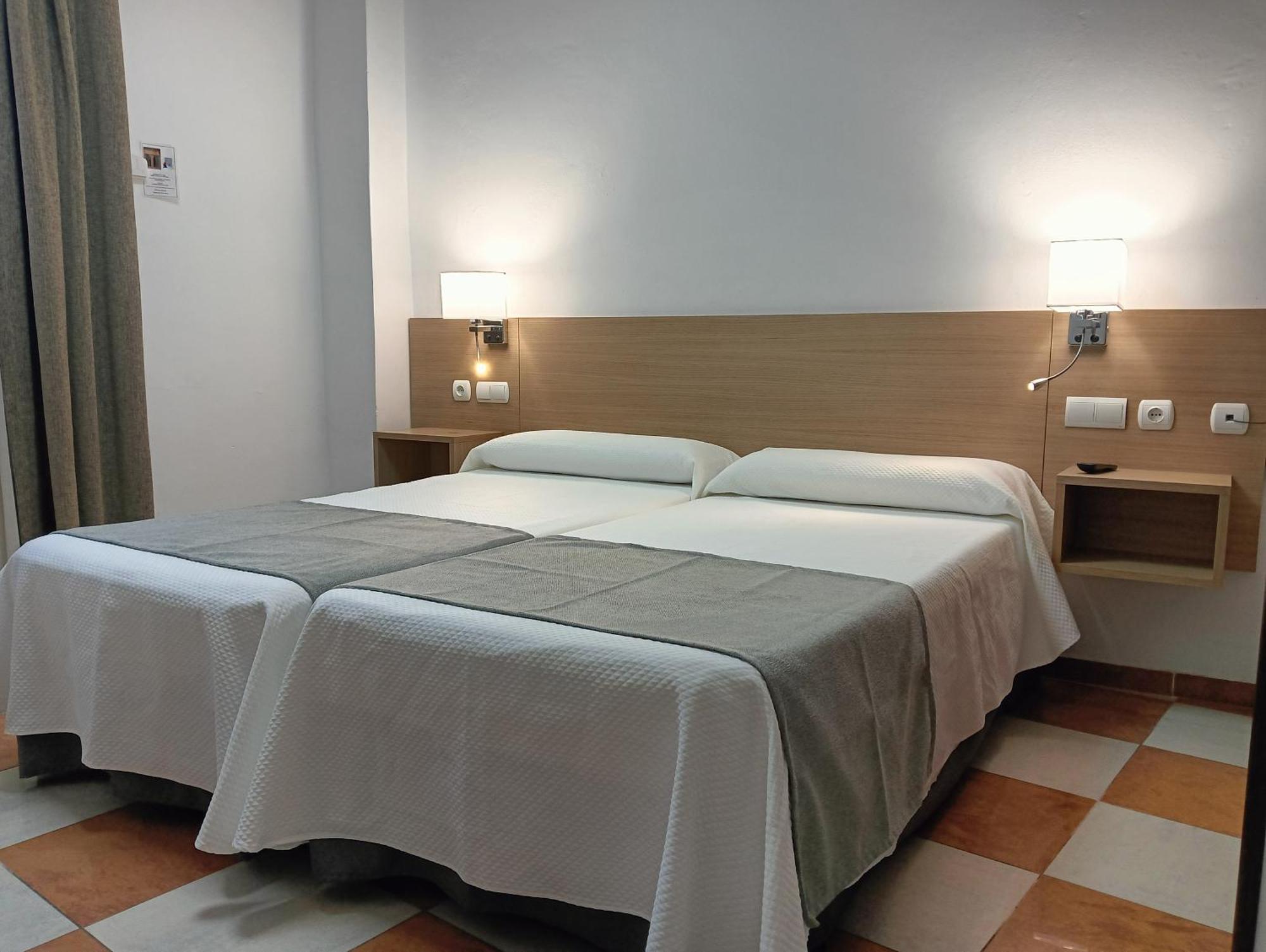 Don Paula Hotel กอร์โดบา ภายนอก รูปภาพ