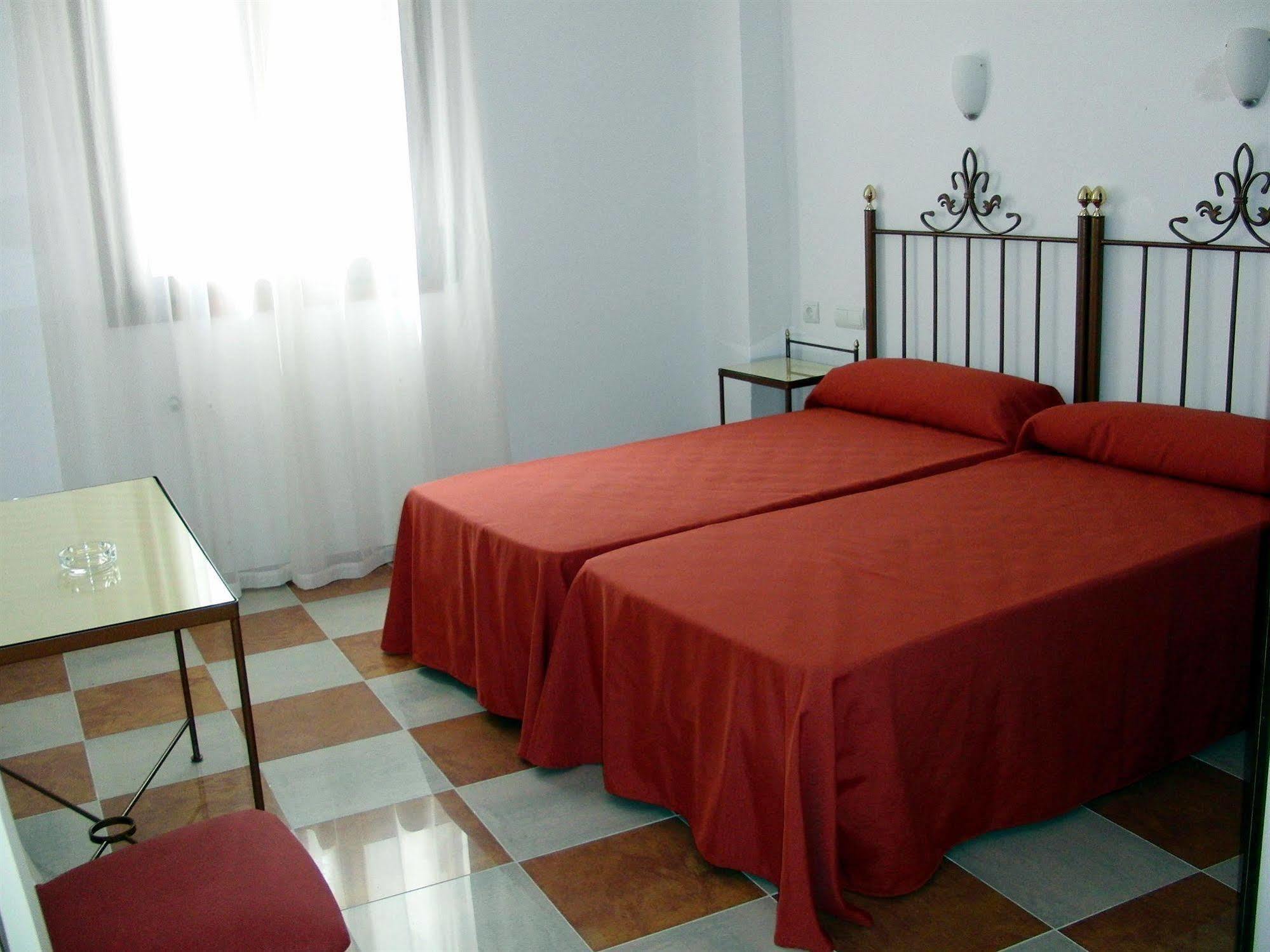 Don Paula Hotel กอร์โดบา ภายนอก รูปภาพ