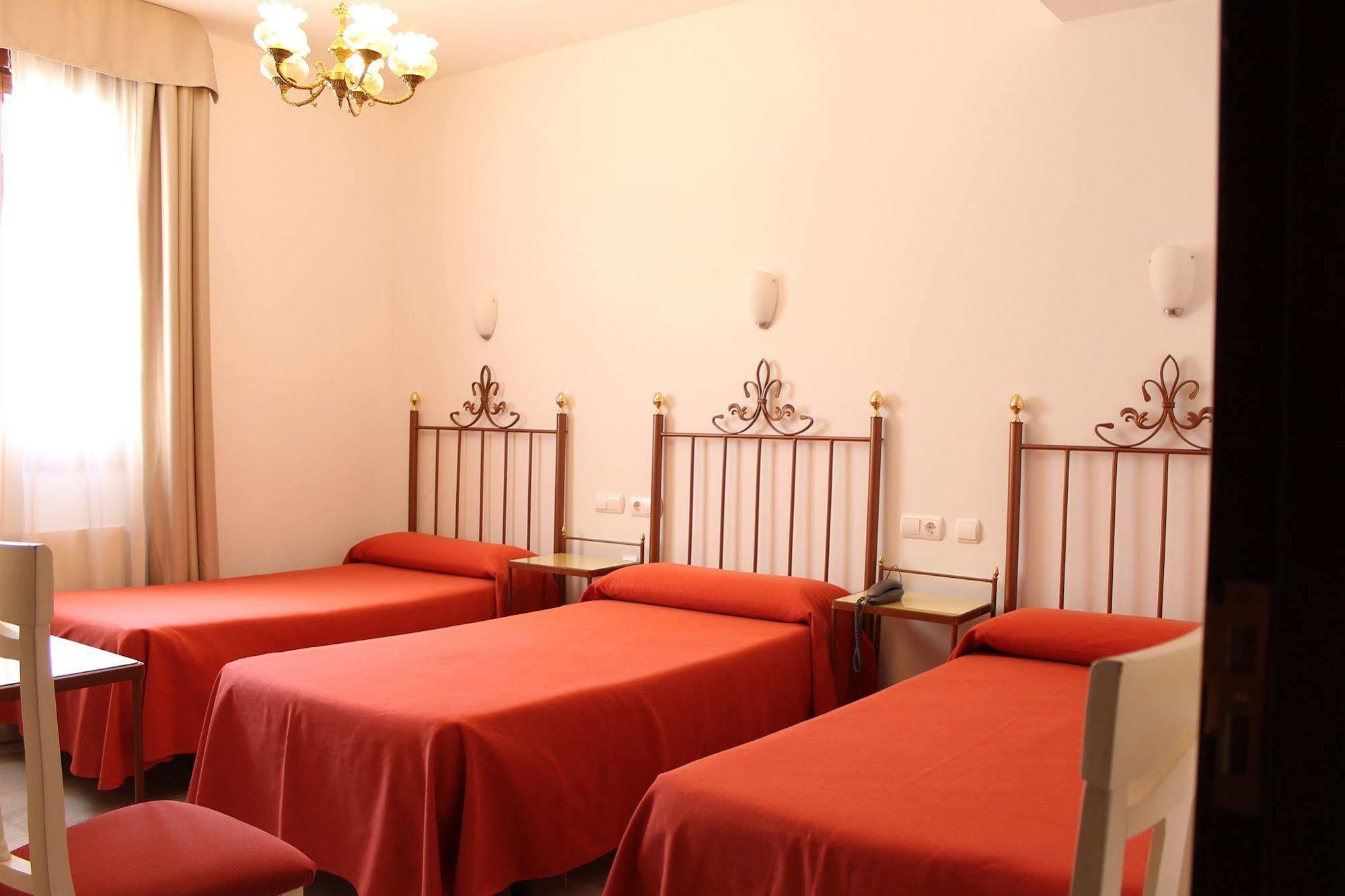 Don Paula Hotel กอร์โดบา ภายนอก รูปภาพ